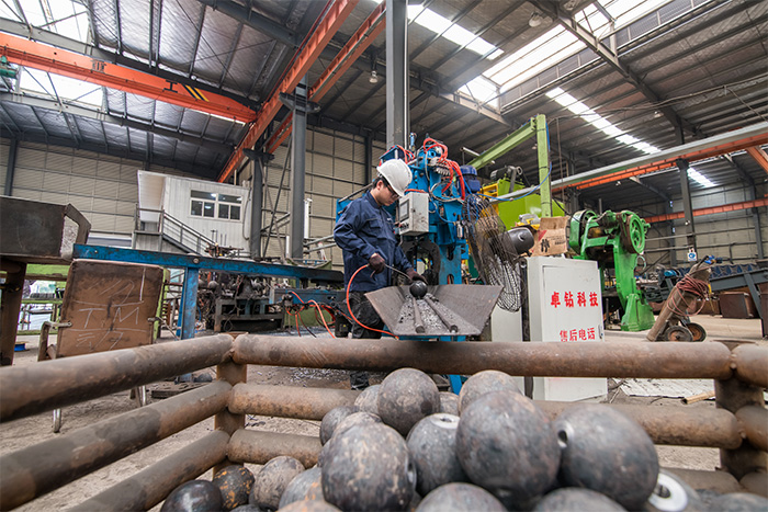 海口网架配件-螺栓球加工车间